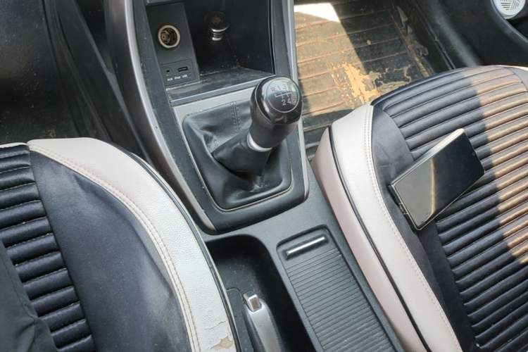 Used Hyundai Elantra (5th Generation / Langdong) 2015 1.6L Manual Fashion Edition Gear Lever