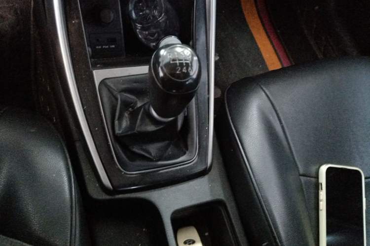 Used Hyundai Elantra (5th Generation / Langdong) 2015 1.6L Manual Leading Model Gear Lever