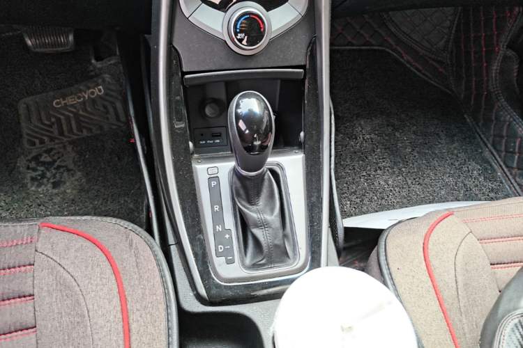 Used Hyundai Elantra (5th Generation / Langdong) 2015 1.6L Automatic Leading Model Gear Lever