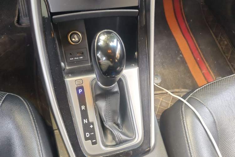 Used Hyundai Elantra (5th Generation / Langdong) 2015 1.6L Automatic Luxury Model Gear Lever