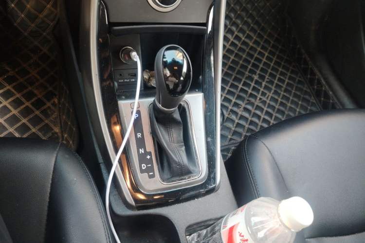Used Hyundai Elantra (5th Generation / Langdong) 2015 1.6L Automatic Leading Model Gear Lever