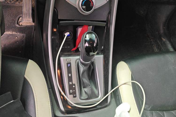 Used Hyundai Elantra (5th Generation / Langdong) 2015 1.6L Automatic Leading Model Gear Lever