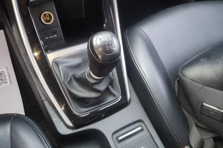 Used Hyundai Elantra (5th Generation / Langdong) 2015 1.6L Manual Leading Model Gear Lever