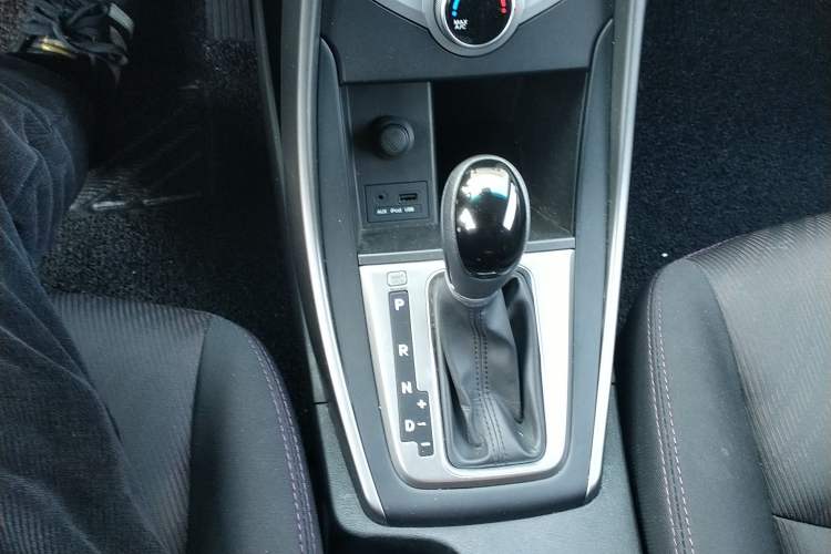 Used Hyundai Elantra (5th Generation / Langdong) 2015 1.6L Automatic Fashion Model Gear Lever