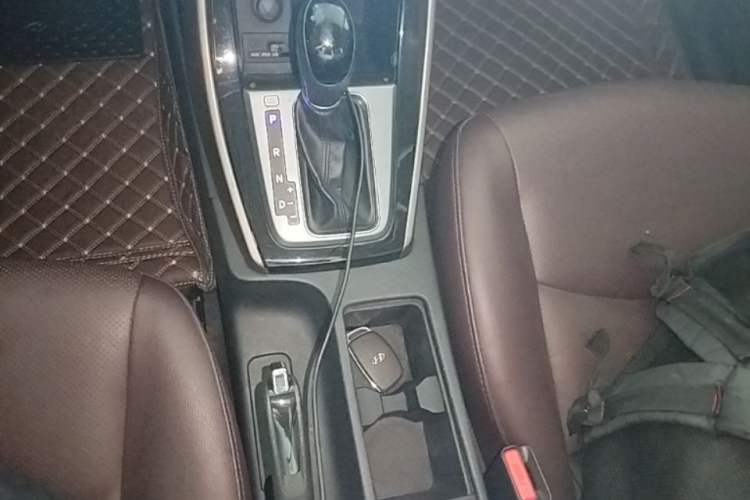 Used Hyundai Elantra (5th Generation / Langdong) 2015 1.6L Automatic Luxury Model Gear Lever