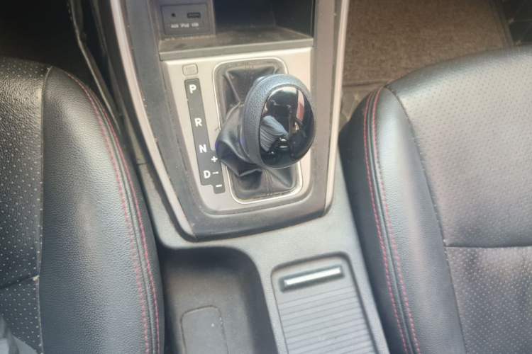 Used Hyundai Elantra (5th Generation / Langdong) 2015 1.6L Automatic Fashion Model Gear Lever