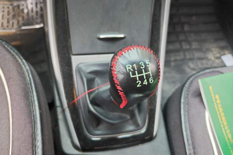 Used Hyundai Elantra (5th Generation / Langdong) 2015 1.6L Manual Leading Model Gear Lever
