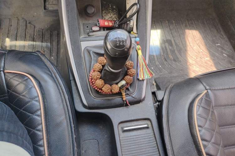 Used Hyundai Elantra (5th Generation / Langdong) 2015 1.6L Manual Fashion Edition Gear Lever