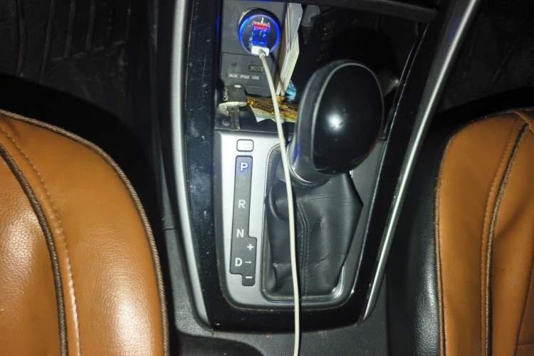 Used Hyundai Elantra (5th Generation / Langdong) 2015 1.6L Automatic Luxury Model Gear Lever