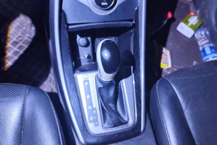 Used Hyundai Elantra (5th Generation / Langdong) 2015 1.6L Automatic Luxury Model Gear Lever