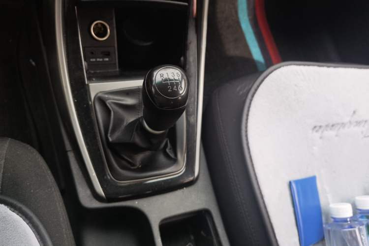 Used Hyundai Elantra (5th Generation / Langdong) 2015 1.6L Manual Leading Model Gear Lever