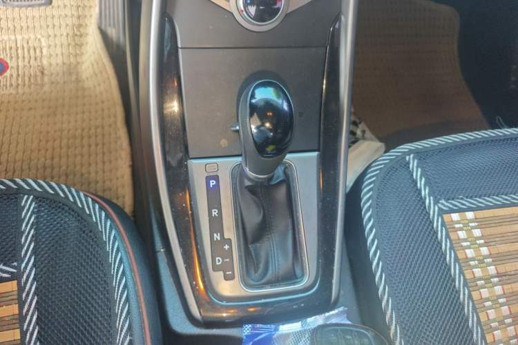 Used Hyundai Elantra (5th Generation / Langdong) 2015 1.6L Automatic Leading Model Gear Lever