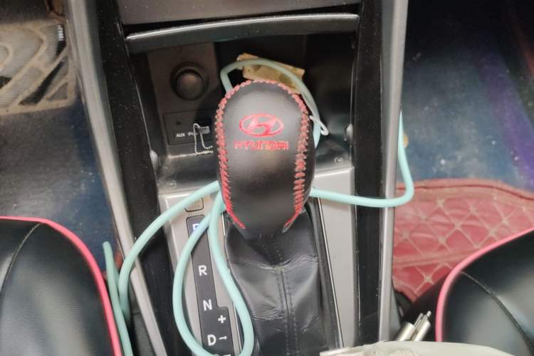Used Hyundai Elantra (5th Generation / Langdong) 2015 1.6L Automatic Leading Model Gear Lever