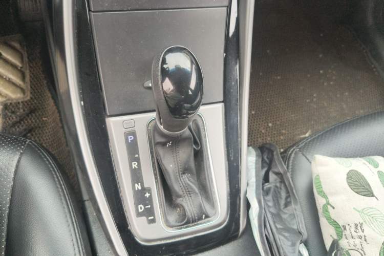 Used Hyundai Elantra (5th Generation / Langdong) 2015 1.6L Automatic Leading Model Gear Lever
