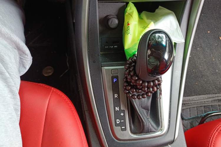 Used Hyundai Elantra (5th Generation / Langdong) 2015 1.6L Automatic Leading Model Gear Lever
