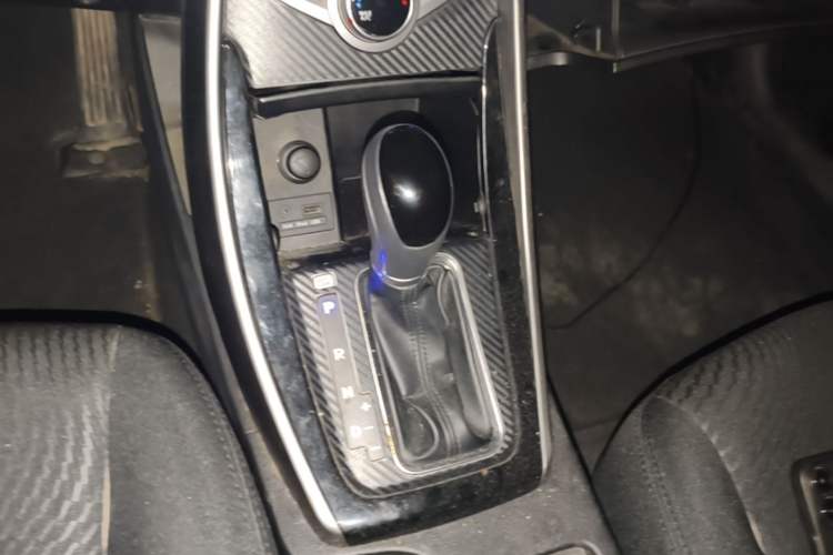 Used Hyundai Elantra (5th Generation / Langdong) 2015 1.6L Automatic Leading Model Gear Lever