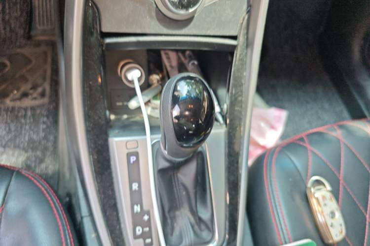 Used Hyundai Elantra (5th Generation / Langdong) 2015 1.6L Automatic Leading Model Gear Lever