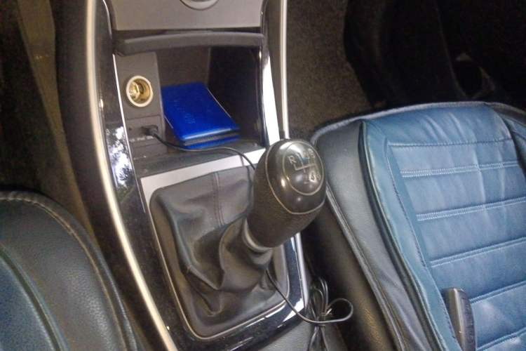 Used Hyundai Elantra (5th Generation / Langdong) 2015 1.6L Manual Leading Model Gear Lever