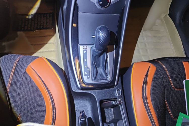 Used Hyundai Elantra (5th Generation / Langdong) 2015 1.6L Automatic Leading Model Gear Lever