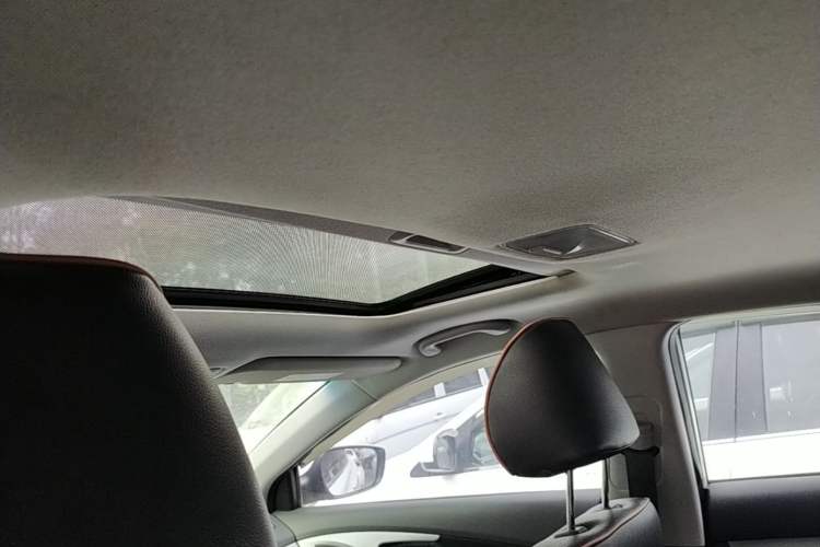 Used Hyundai Elantra (5th Generation / Langdong) 2015 1.6L Manual Leading Model Headliner