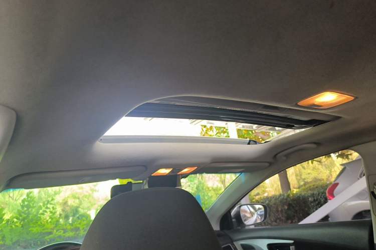 Used Hyundai Elantra (5th Generation / Langdong) 2015 1.6L Manual Leading Model Headliner