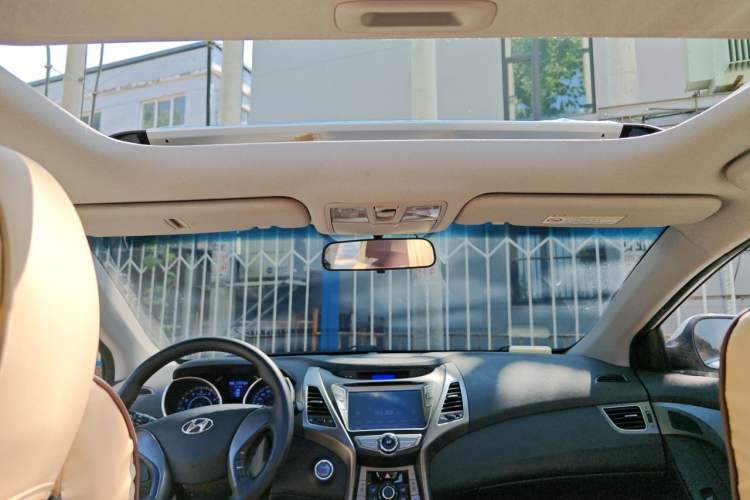 Used Hyundai Elantra (5th Generation / Langdong) 2015 1.6L Manual Leading Model Headliner