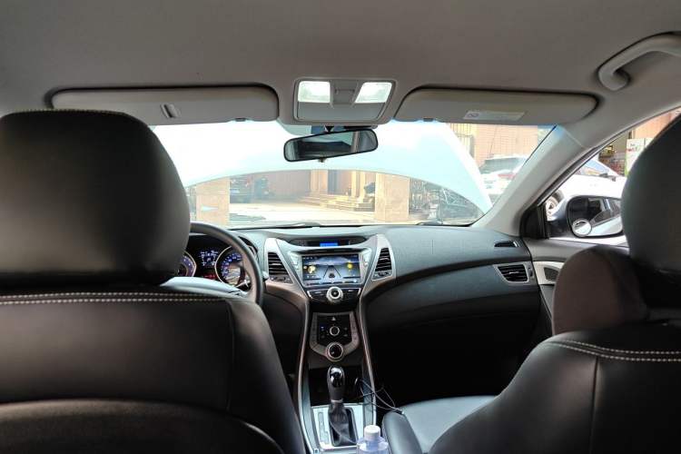 Used Hyundai Elantra (5th Generation / Langdong) 2015 1.6L Automatic Fashion Model Headliner