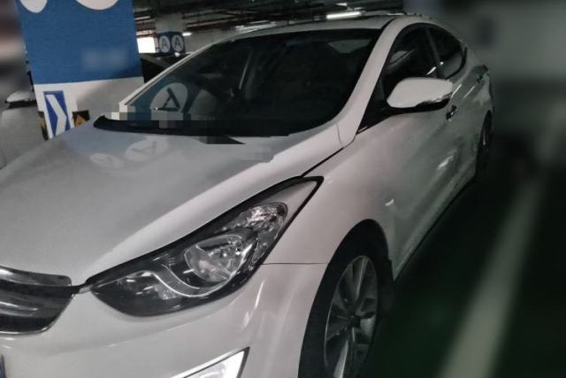 Hyundai Elantra (5th Generation / Langdong) 2015 1.6L Automatic Leading Model usado