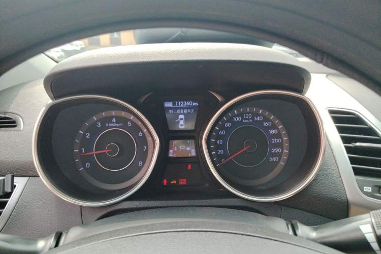 Used Hyundai Elantra (5th Generation / Langdong) 2015 1.6L Automatic Leading Model Instrument Cluster