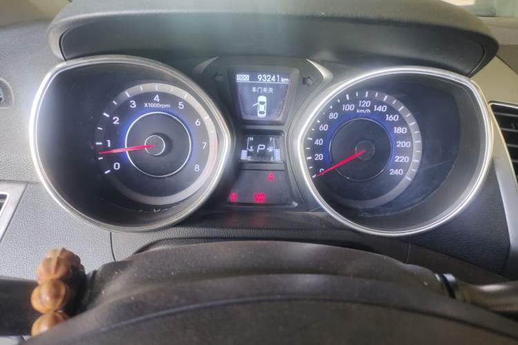 Used Hyundai Elantra (5th Generation / Langdong) 2015 1.6L Automatic Leading Model Instrument Cluster