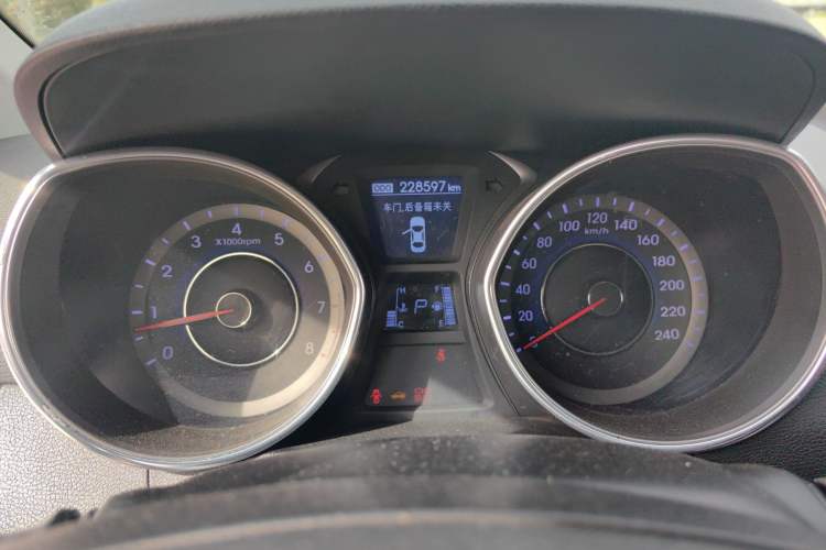Used Hyundai Elantra (5th Generation / Langdong) 2015 1.6L Automatic Leading Model Instrument Cluster