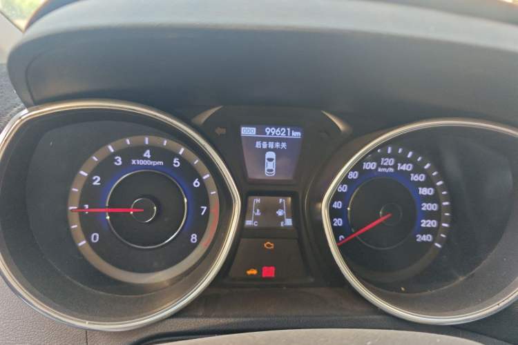 Used Hyundai Elantra (5th Generation / Langdong) 2015 1.6L Manual Leading Model Instrument Cluster