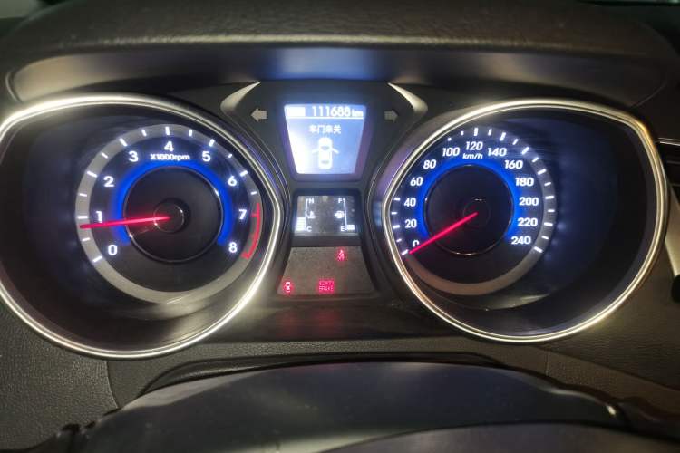 Used Hyundai Elantra (5th Generation / Langdong) 2015 1.6L Manual Leading Model Instrument Cluster