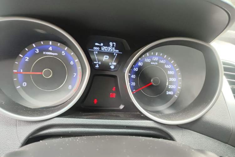 Used Hyundai Elantra (5th Generation / Langdong) 2015 1.6L Automatic Fashion Model Instrument Cluster
