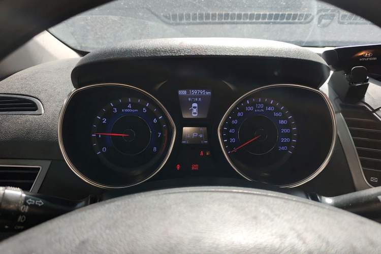 Used Hyundai Elantra (5th Generation / Langdong) 2015 1.6L Automatic Leading Model Instrument Cluster