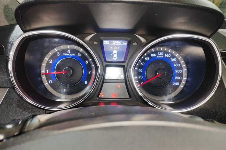 Used Hyundai Elantra (5th Generation / Langdong) 2015 1.6L Manual Leading Model Instrument Cluster