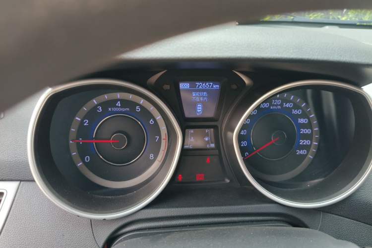 Used Hyundai Elantra (5th Generation / Langdong) 2015 1.6L Manual Leading Model Instrument Cluster