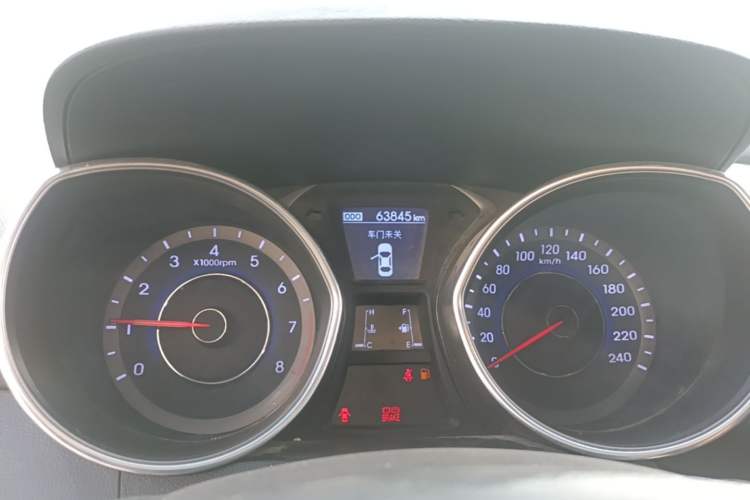 Used Hyundai Elantra (5th Generation / Langdong) 2015 1.6L Manual Leading Model Instrument Cluster