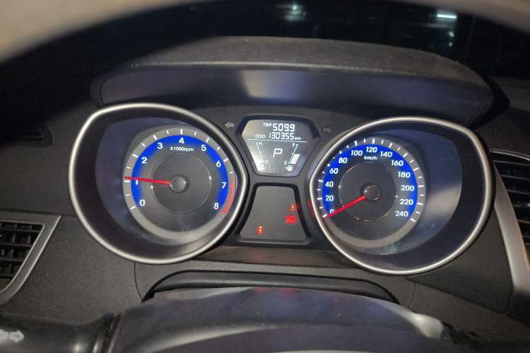 Used Hyundai Elantra (5th Generation / Langdong) 2015 1.6L Automatic Fashion Model Instrument Cluster
