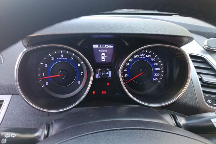 Used Hyundai Elantra (5th Generation / Langdong) 2015 1.6L Automatic Luxury Model Instrument Cluster