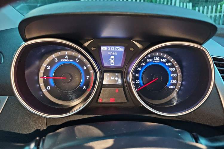 Used Hyundai Elantra (5th Generation / Langdong) 2015 1.6L Automatic Luxury Model Instrument Cluster