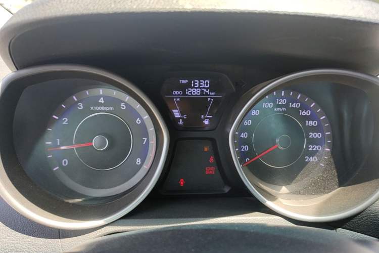Used Hyundai Elantra (5th Generation / Langdong) 2015 1.6L Manual Fashion Edition Instrument Cluster