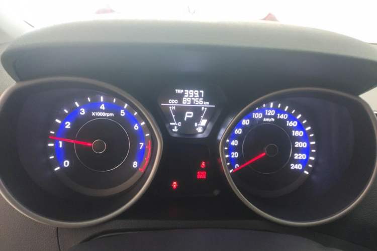 Used Hyundai Elantra (5th Generation / Langdong) 2015 1.6L Automatic Fashion Model Instrument Cluster