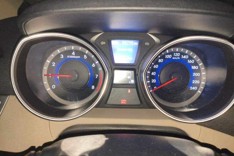 Used Hyundai Elantra (5th Generation / Langdong) 2015 1.6L Automatic Leading Model Instrument Cluster