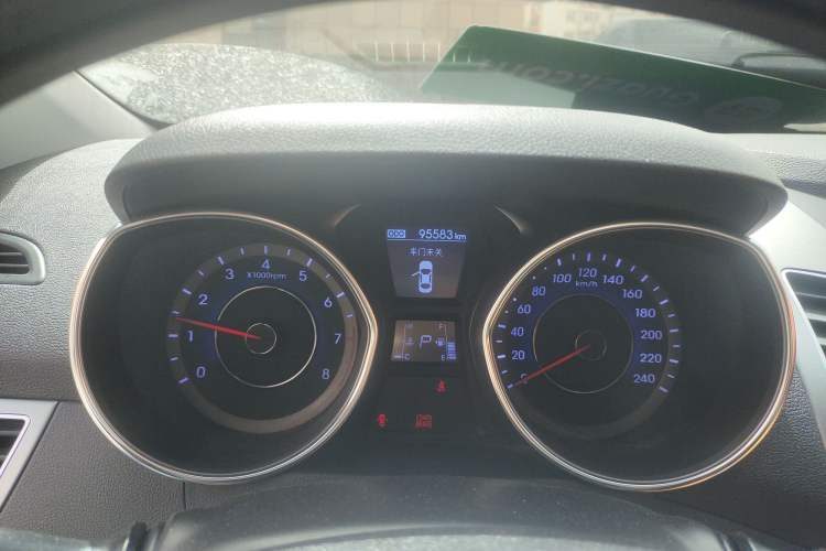 Used Hyundai Elantra (5th Generation / Langdong) 2015 1.6L Automatic Leading Model Instrument Cluster