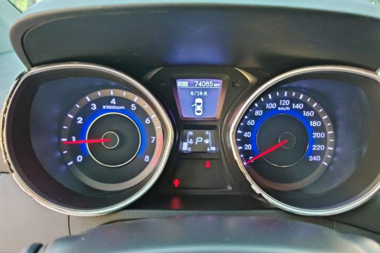Used Hyundai Elantra (5th Generation / Langdong) 2015 1.6L Automatic Leading Model Instrument Cluster