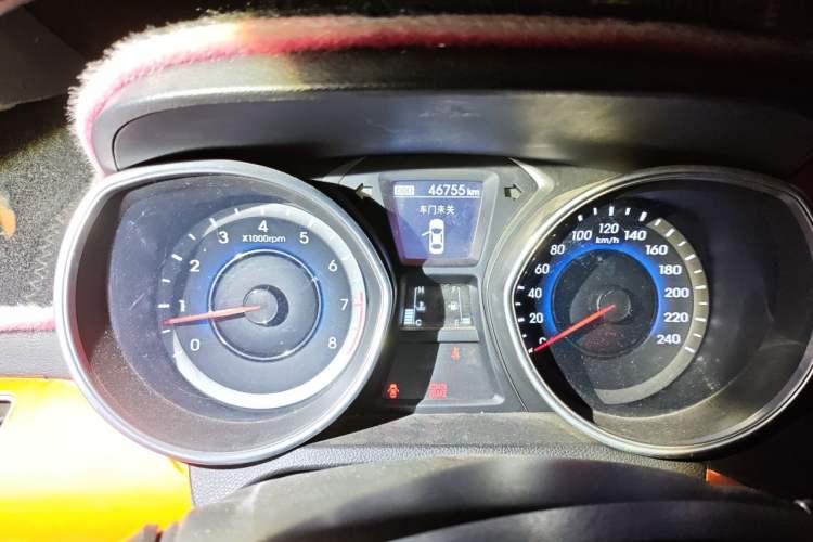 Used Hyundai Elantra (5th Generation / Langdong) 2015 1.6L Manual Leading Model Instrument Cluster