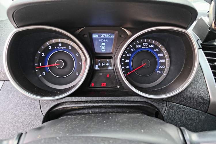 Used Hyundai Elantra (5th Generation / Langdong) 2015 1.6L Automatic Leading Model Instrument Cluster