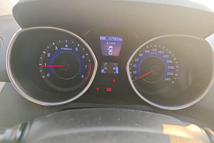 Used Hyundai Elantra (5th Generation / Langdong) 2015 1.6L Manual Leading Model Instrument Cluster