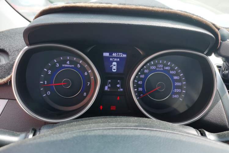Used Hyundai Elantra (5th Generation / Langdong) 2015 1.6L Manual Leading Model Instrument Cluster